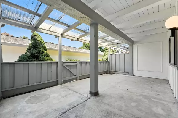 San Jose, CA 95135,5142 Cribari Place