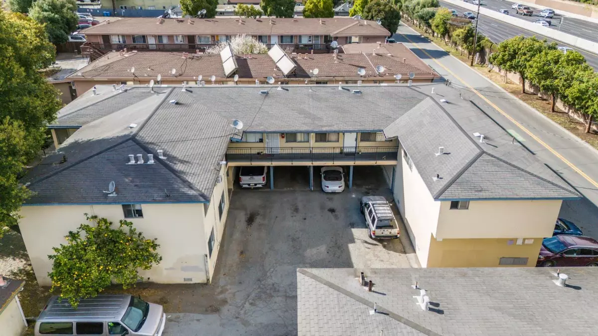 East Palo Alto, CA 94303,1846 W Bayshore Road