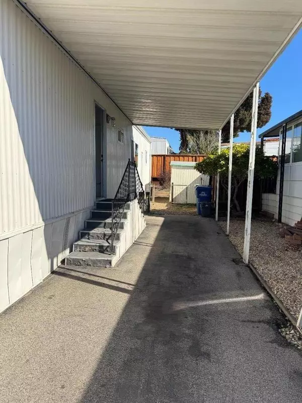 Capitola, CA 95010,4425 Clares #7