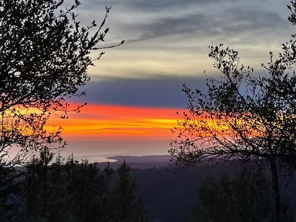 Watsonville, CA 95076,580 Russell Ridge