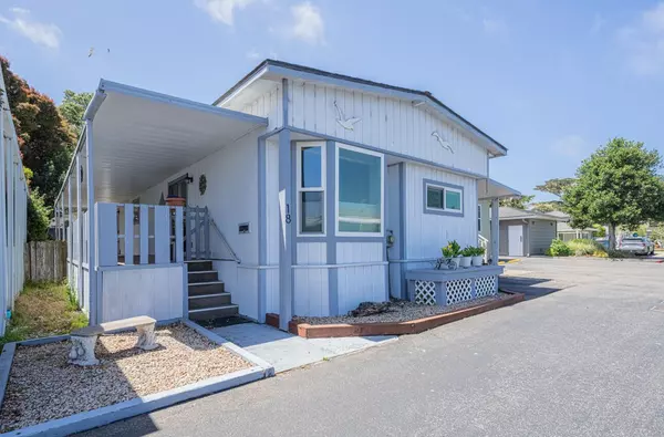 Pacific Grove, CA 93950,700 Briggs Avenue #18