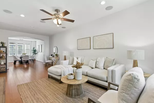 Sunnyvale, CA 94086,211 Peppermint Tree Terrace #1