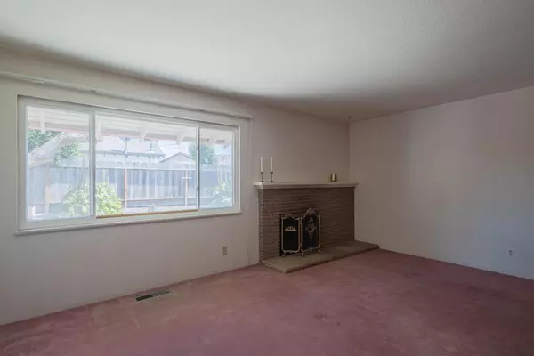 Salinas, CA 93901,170 Del Mar Drive