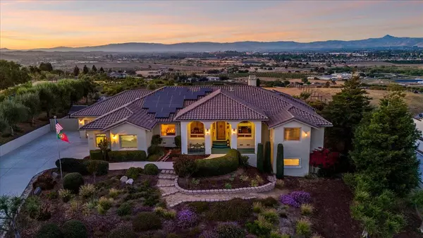 Hollister, CA 95023,4116 Ashford Circle