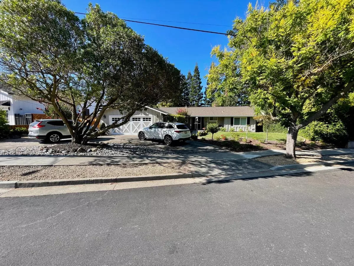 Los Gatos, CA 95032,100 Magneson Terrace