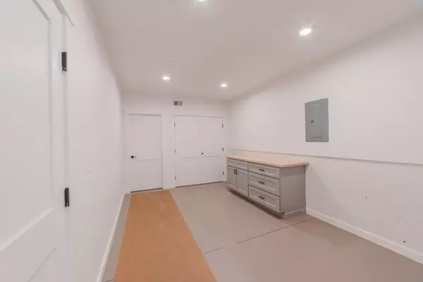 Royal Oaks, CA 95076,54 Sill Road