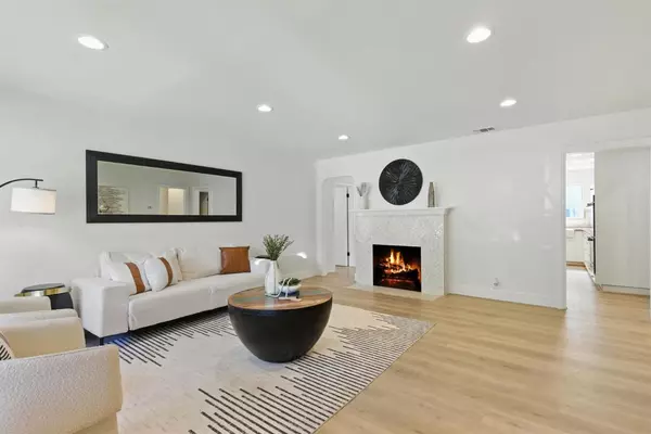 Los Gatos, CA 95032,15591 Loma Vista Avenue
