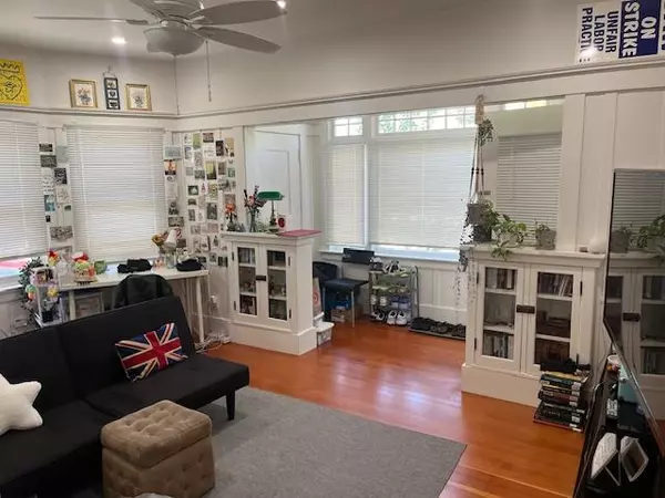 Berkeley, CA 94703,1822 Hearst Avenue #B