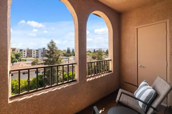 801 S Winchester Boulevard #2402, San Jose, CA 95128