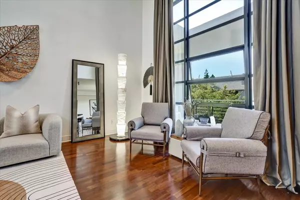 San Jose, CA 95112,350 E Mission Street #211