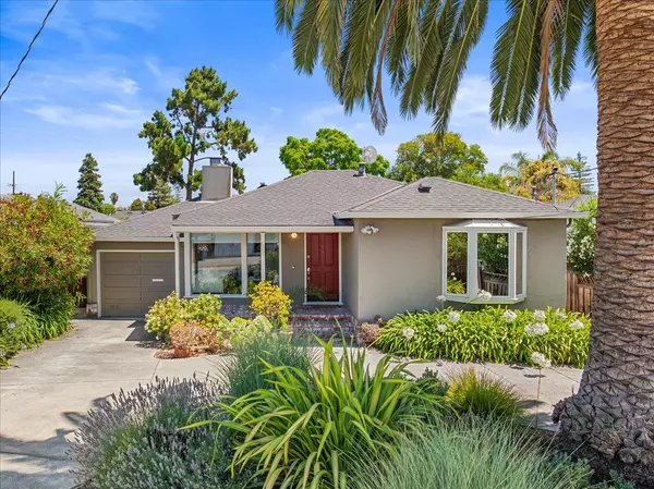 820 Eighth Avenue, Redwood City, CA 94063