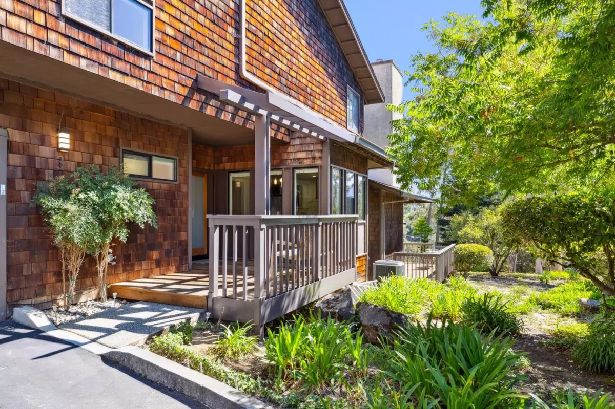 Menlo Park, CA 94025,3 Carriage Court