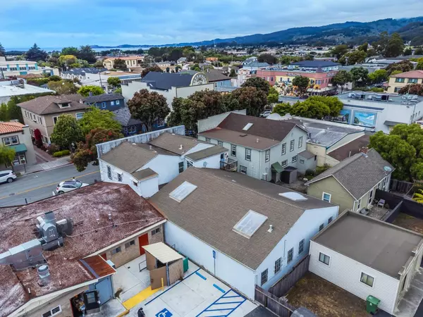 Half Moon Bay, CA 94019,535-539 Main Street