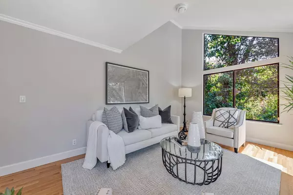 Los Gatos, CA 95032,220 Milbrae Lane