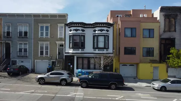 San Francisco, CA 94124,1887 Oakdale Avenue