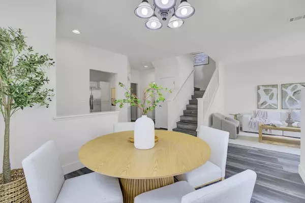 Milpitas, CA 95035,7 Crystal Court