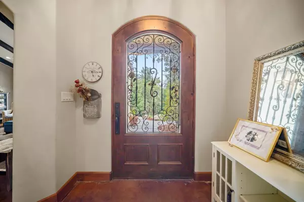 Prunedale, CA 93907,17551 Pond Derosa Lane