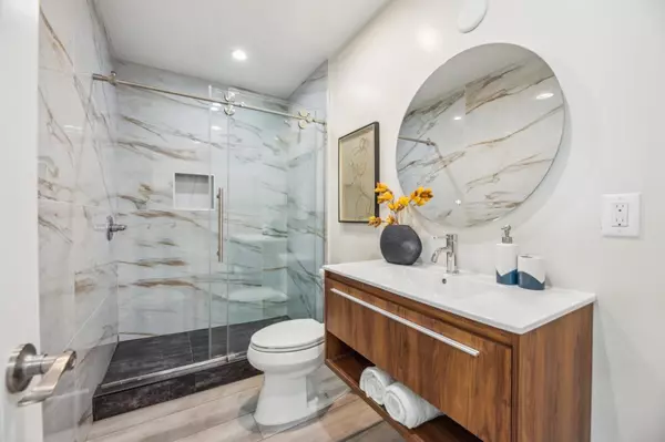 San Francisco, CA 94112,277 Munich Street