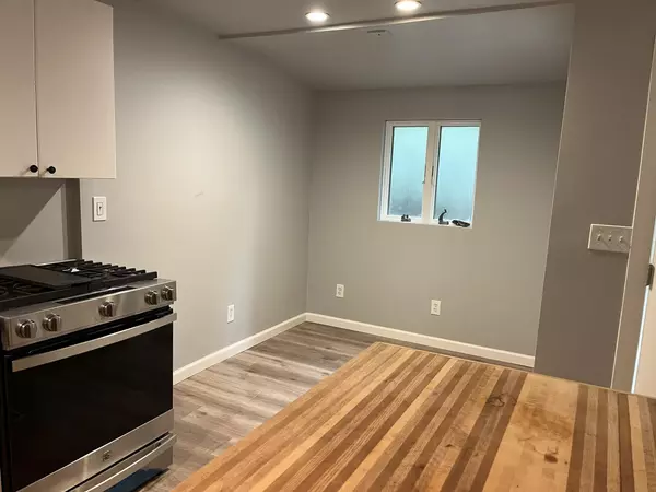 Los Gatos, CA 95033,20841 Comanche Trail