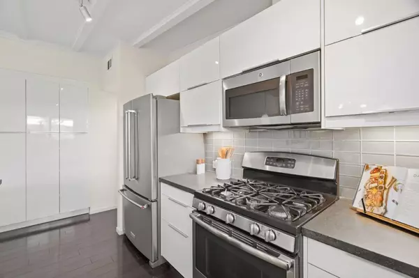 Sunnyvale, CA 94086,857 Tamarack Lane
