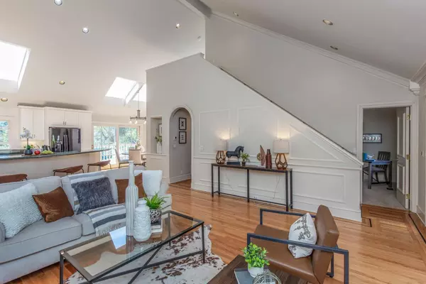 Woodside, CA 94062,129 Hillside Drive