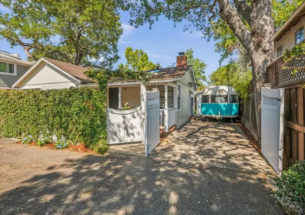 637 Channing Avenue, Palo Alto, CA 94301