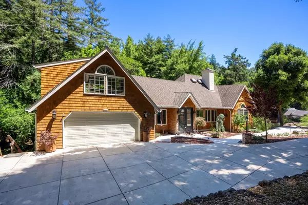 Santa Cruz, CA 95060,220 Miracle Lane