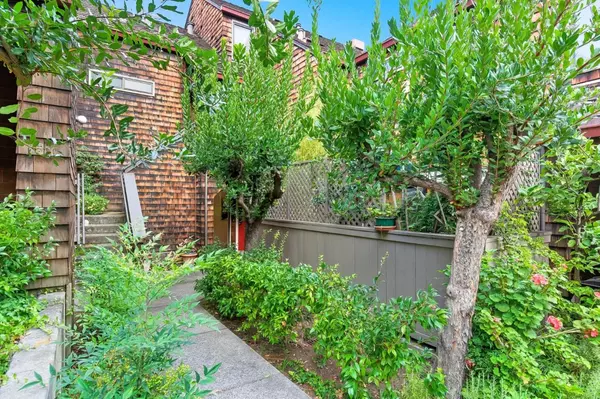 Stanford, CA 94305,103 Peter Coutts Circle