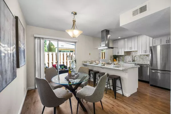 Sunnyvale, CA 94087,125 Connemara Way #3