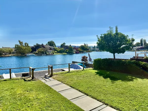 814 Byrd Lane, Foster City, CA 94404