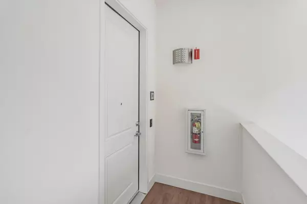 Milpitas, CA 95035,390 Riesling Avenue #30