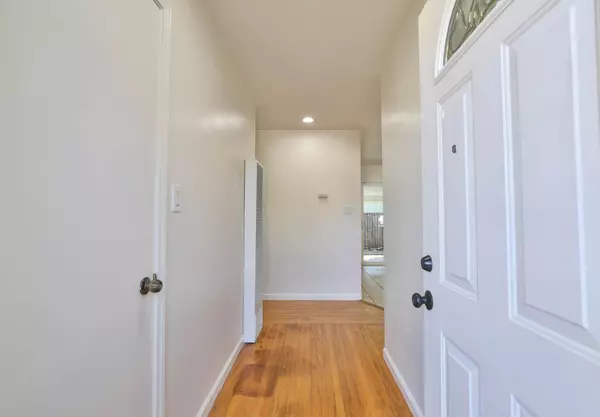 Newark, CA 94560,6875 Normandy
