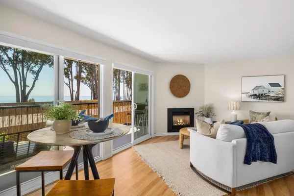 Capitola, CA 95010,815 Balboa Avenue #103