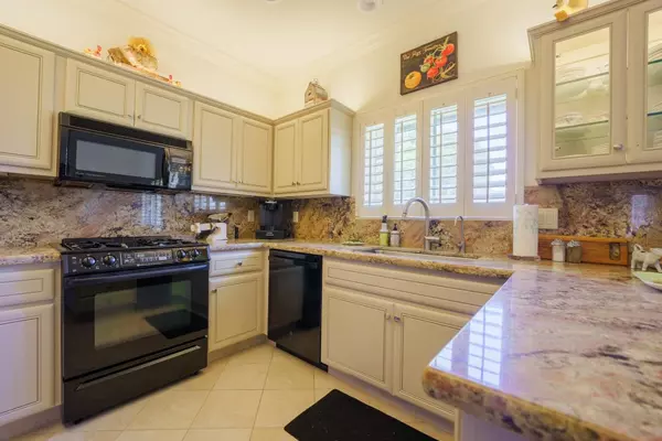 Salinas, CA 93908,23799 Monterey Salinas Highway #18