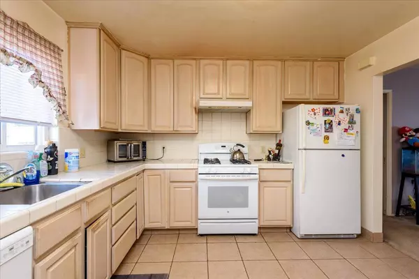 San Mateo, CA 94403,1927 Palm Avenue