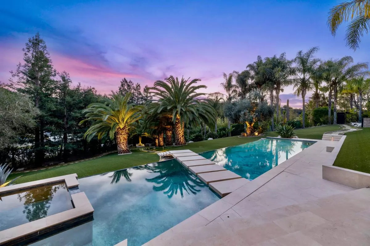 Los Altos Hills, CA 94022,27673 Lupine Road