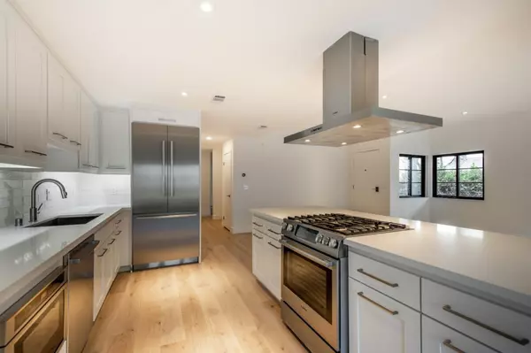 Menlo Park, CA 94025,1326 HOOVER Street #6