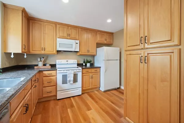 Capitola, CA 95010,4750 Capitola Road