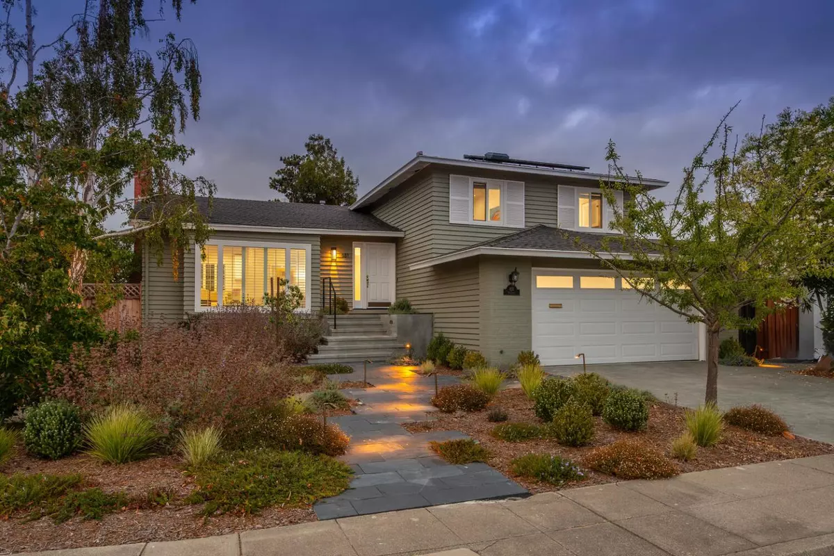 Foster City, CA 94404,831 Schooner Street