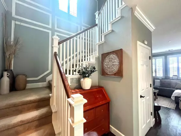 Santa Cruz, CA 95060,209 Fieldcrest Lane