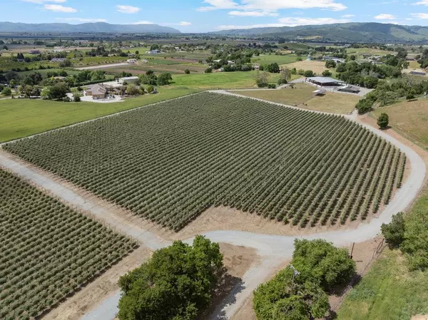 Hollister, CA 95023,804 Comstock Road