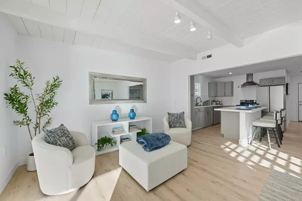 Los Altos, CA 94024,857 Hierra Court