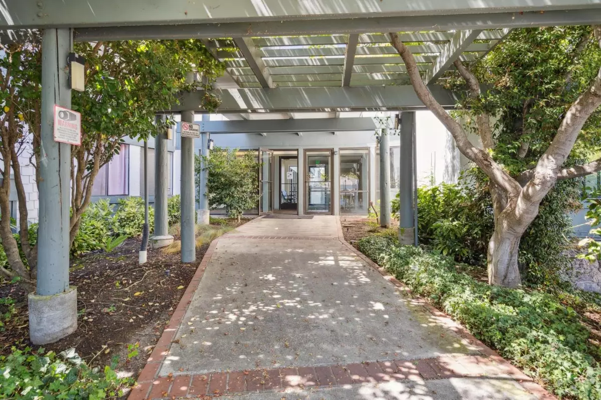 Fremont, CA 94538,40425 Chapel Way #309