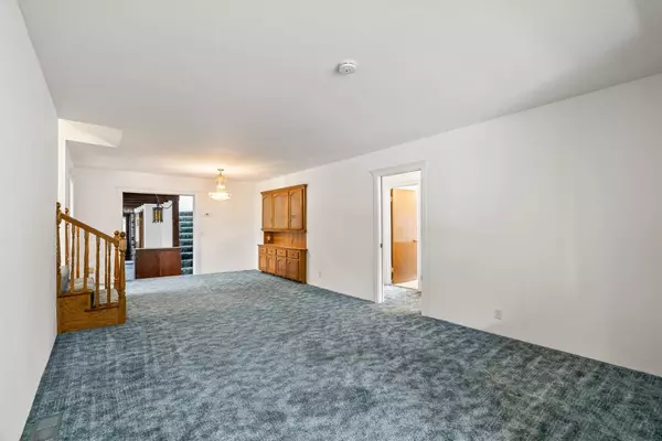 Redwood City, CA 94062,2825 Hopkins Avenue