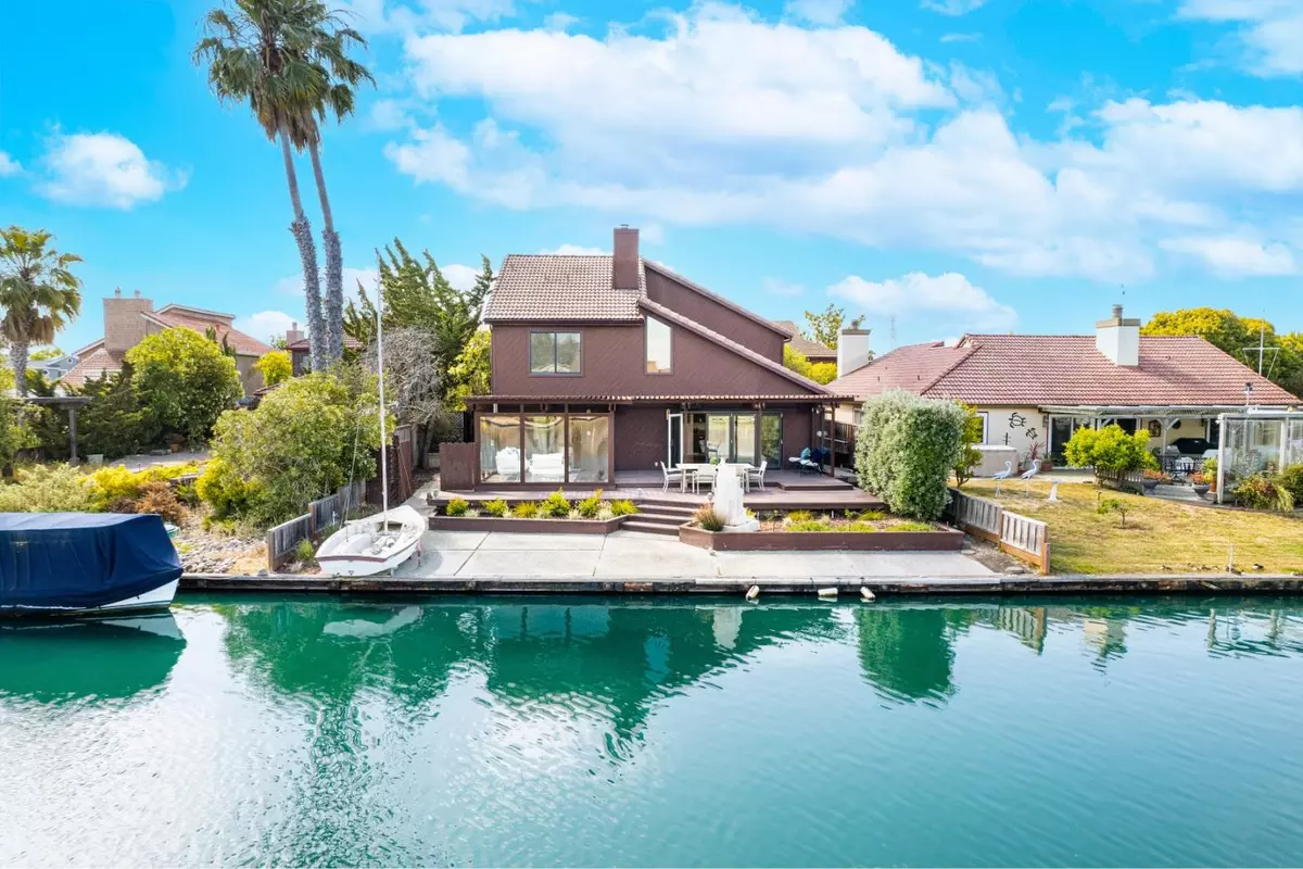 Foster City, CA 94404,707 Santa Cruz Lane