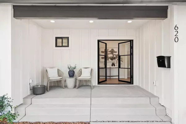 Redwood City, CA 94062,620 Iris Street