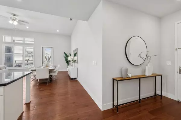 Foster City, CA 94404,1028 Foster Square Lane #404