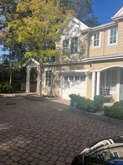 Los Gatos, CA 95030,104 Boyer Lane