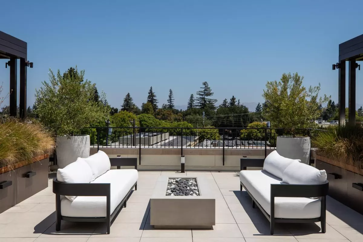 Los Altos, CA 94022,450 First Street #308