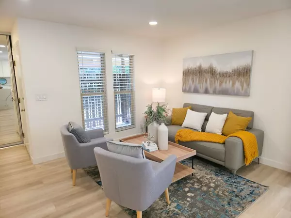 233 Red Oak Drive #D, Sunnyvale, CA 94086